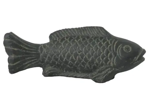 Artikelbild des Artikels “Fisch auf Sockel, 25 cm L | aus Stein geschnitzt, handgefertigt & farbig “